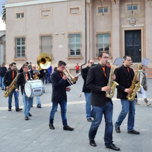 Loano Sbanday Street Band 468208_2049763981574_390727540_o
