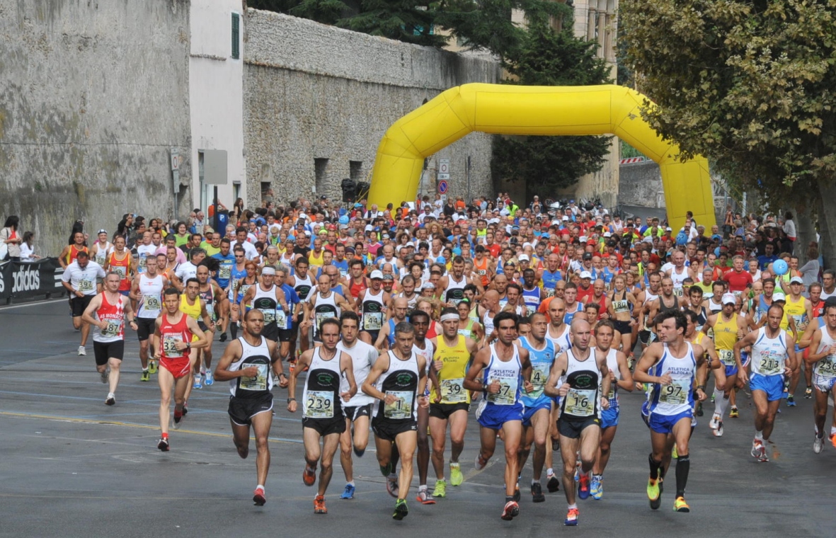 Giro Mura Loano partenza Archivio