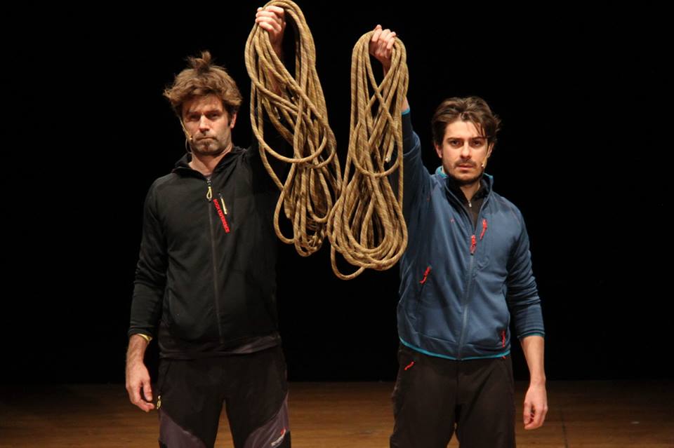 “S-Legati” di e con Mattia Fabris e Jacopo Bicocchi