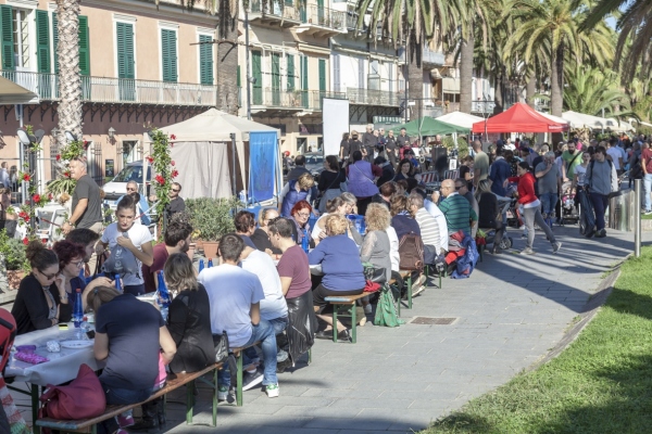 loano-aggiungi-un-posto-a-tavola-1-sito