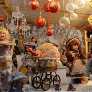 mercatino-natale-bambole